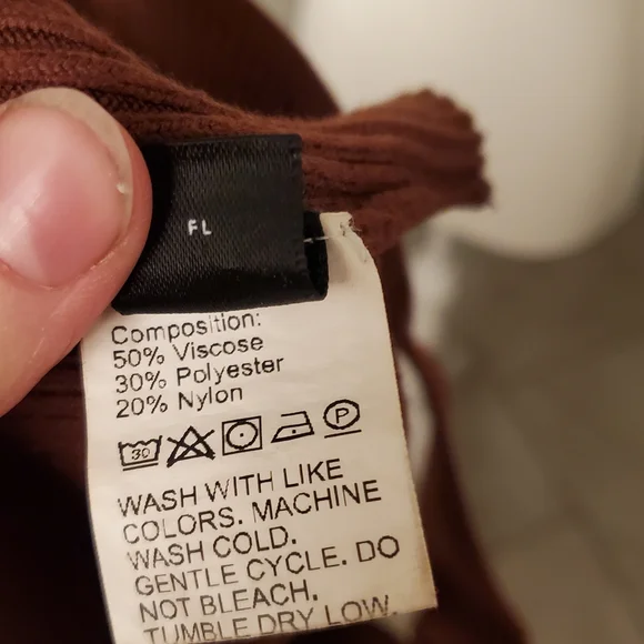 SHEIN Chocolate Ribbed Square Neck Crop Top - Picture 5 of 5